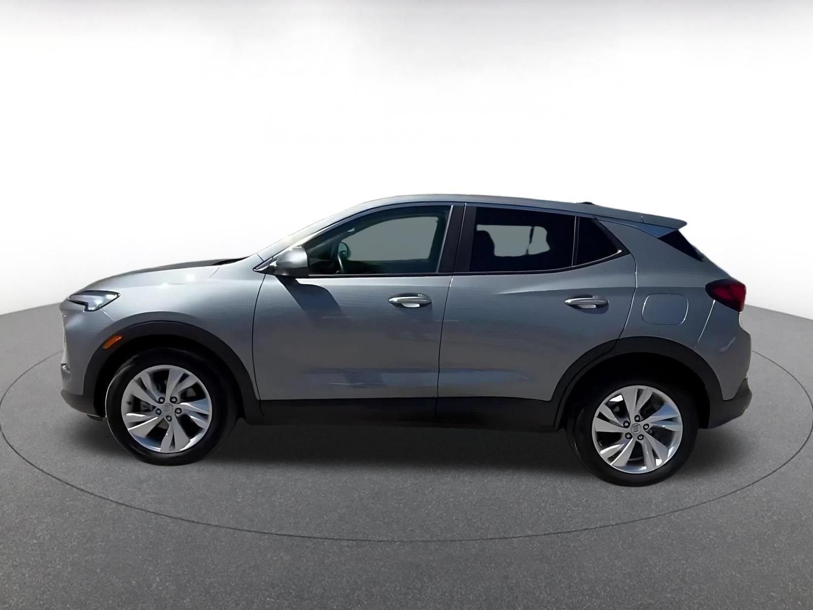 Used 2025 Buick Encore GX Preferred FWD image 9