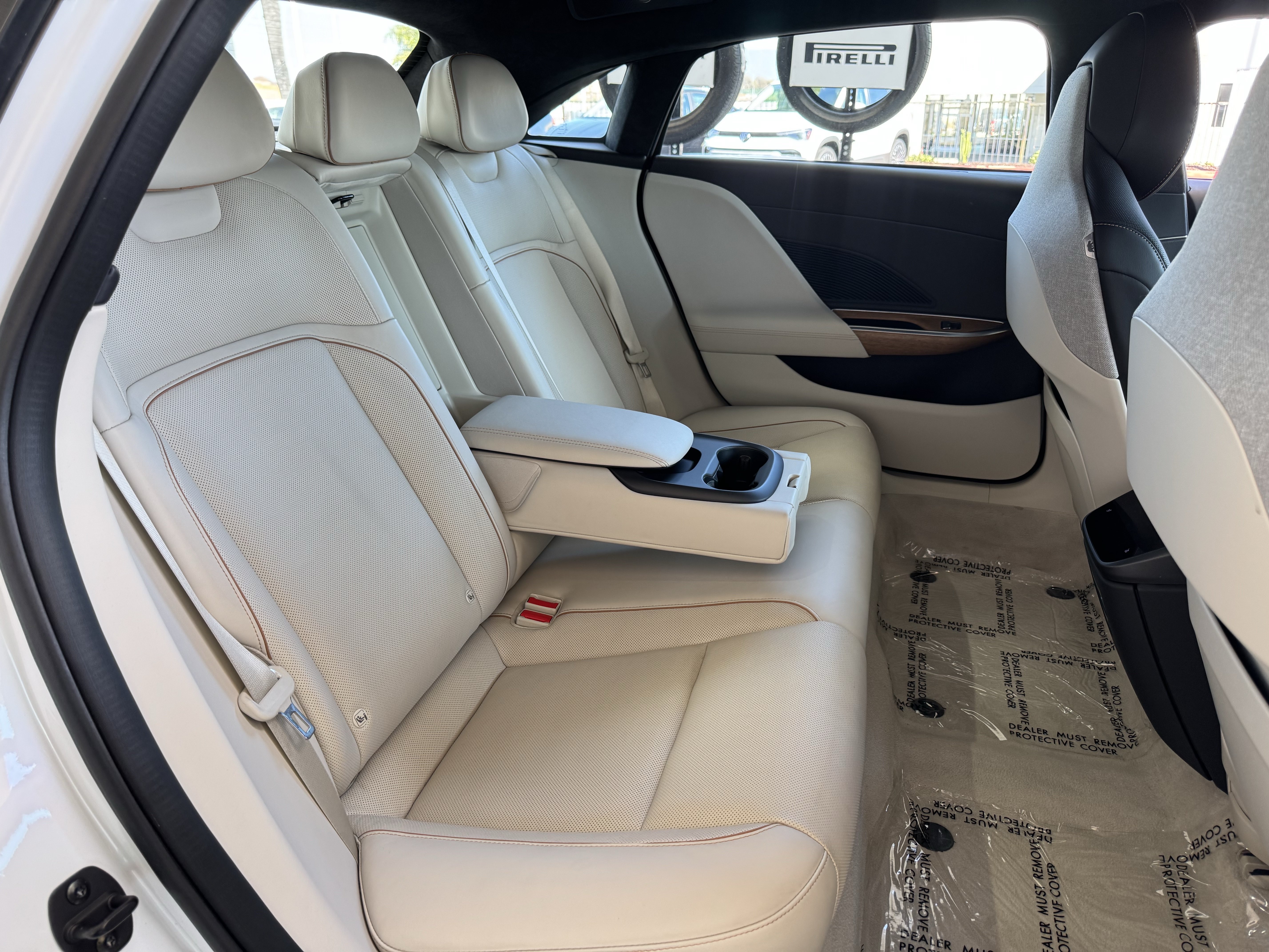 Used 2024 Lucid Air Touring AWD/4WD image 35