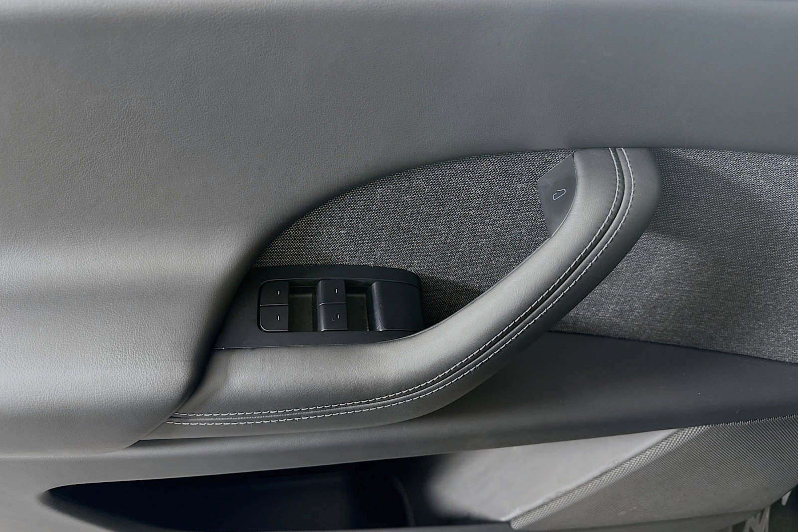 Used 2023 Tesla Model X image 20