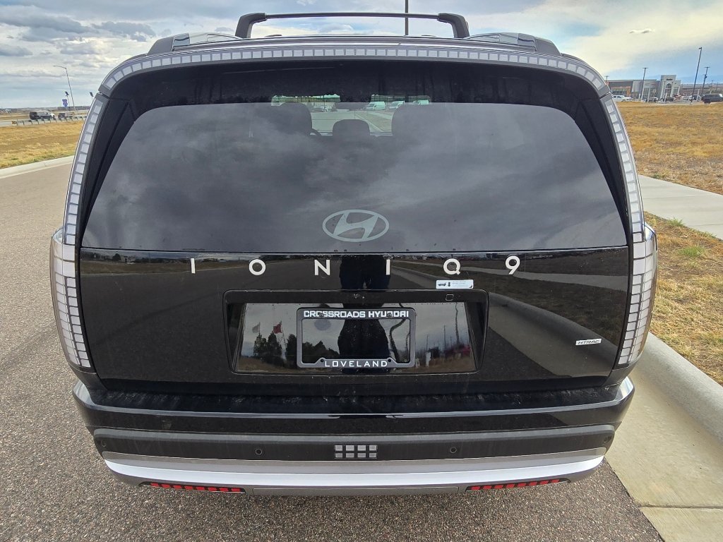New 2026 Hyundai Ioniq 9 SE AWD/4WD image 5