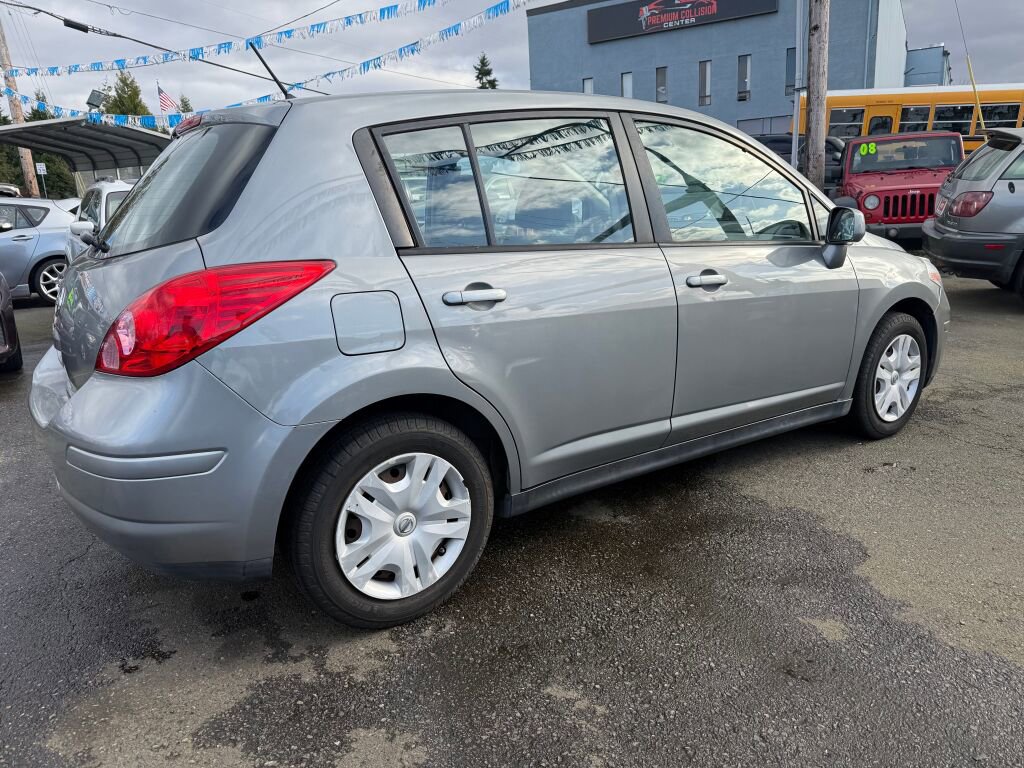 Used 2012 Nissan Versa 1.8 S image 5