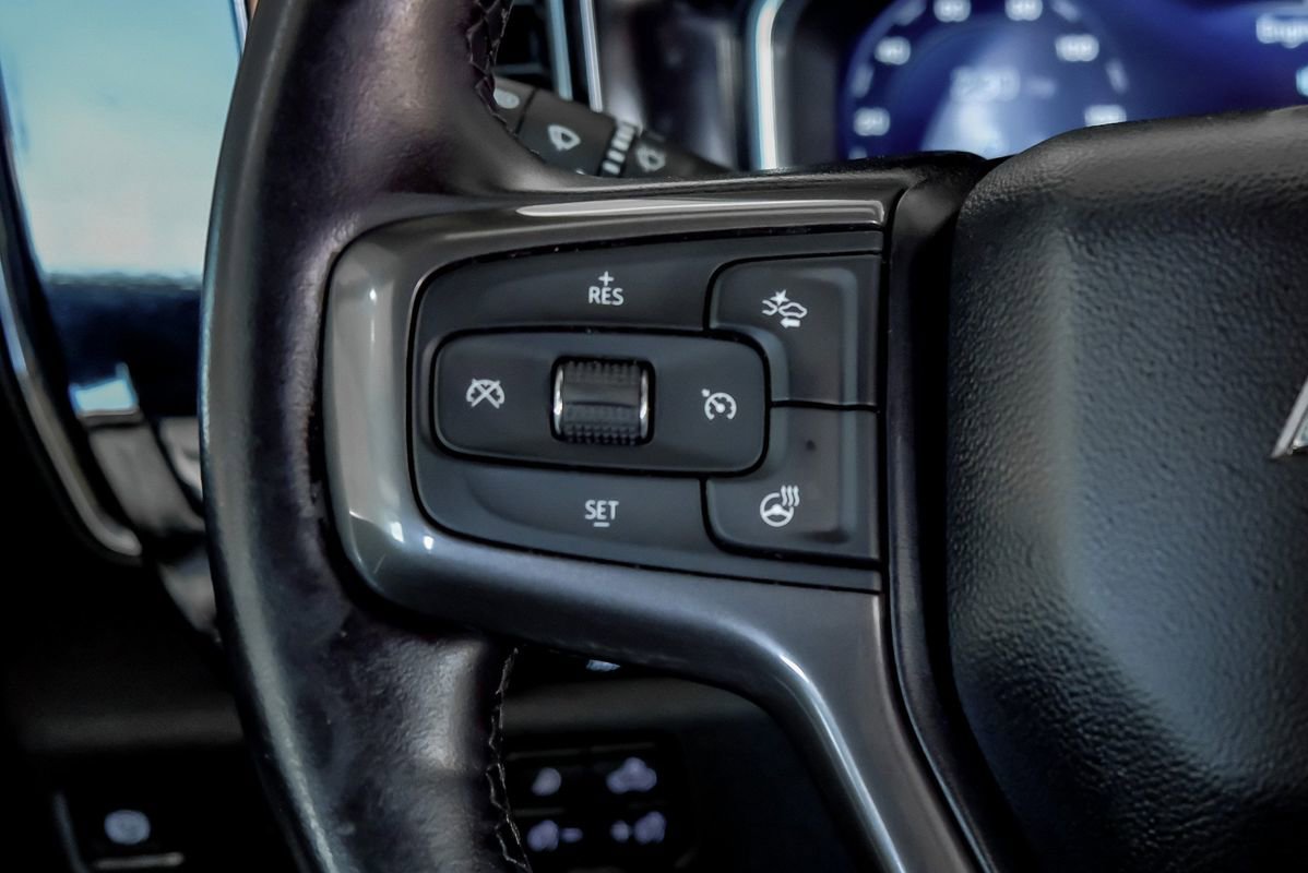 Used 2025 Chevrolet Silverado 3500 High Country w/ High Country Premium Package image 16