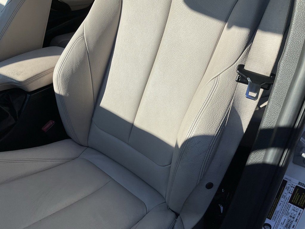 Used 2017 BMW 330e image 15