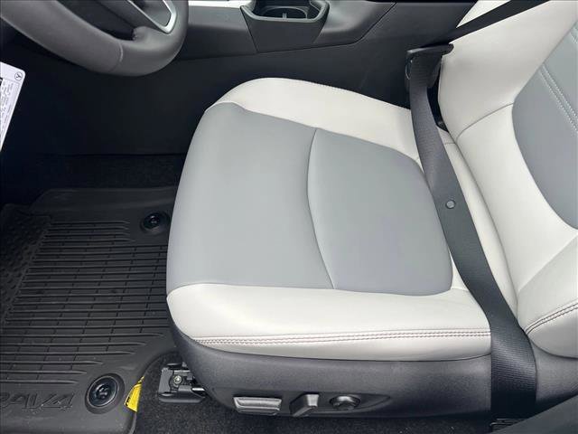 New 2025 Toyota RAV4 XLE Premium image 4