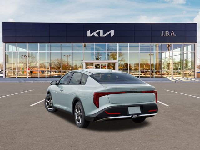 New 2026 Kia K4 LXS image 4