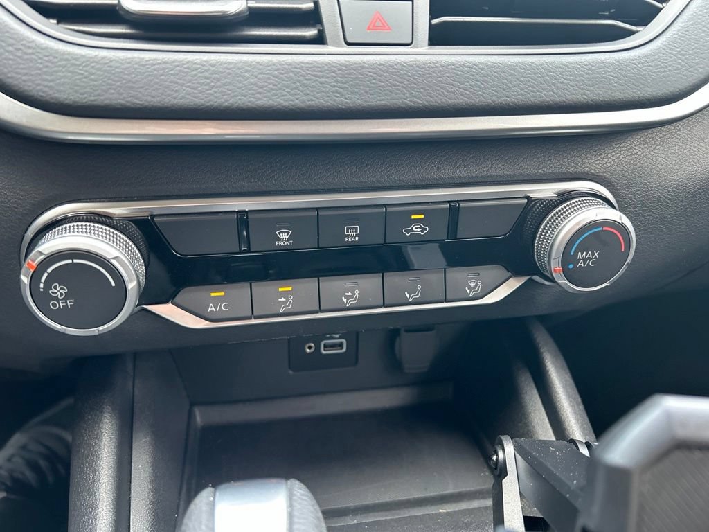 Certified 2023 Nissan Altima 2.5 S FWD image 12