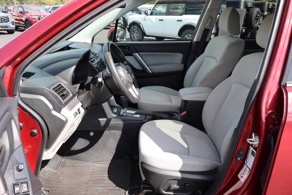 Used 2017 Subaru Forester 2.5i Premium w/ Protection Package #1 AWD/4WD image 22