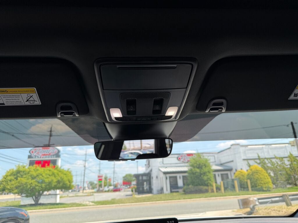 Used 2023 Honda Pilot TrailSport image 20