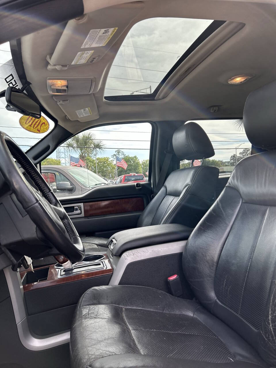 Used 2010 Ford F150 Lariat RWD image 12