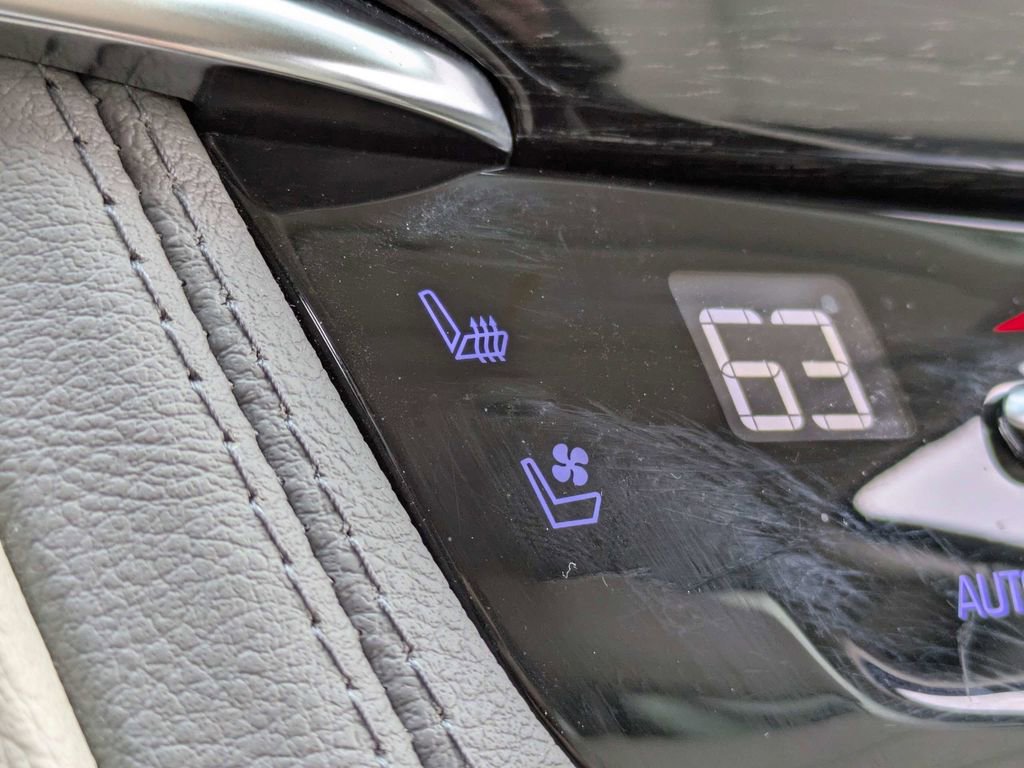 Used 2021 Cadillac XT6 Premium Luxury image 29