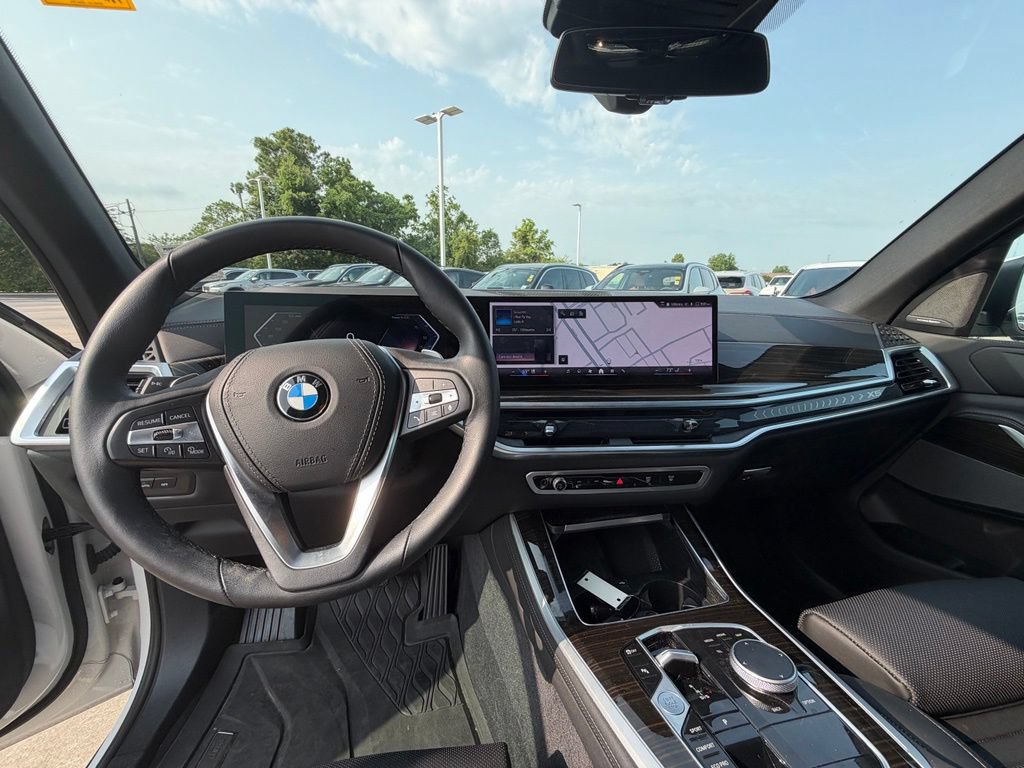 Certified 2024 BMW X5 xDrive40i w/ Premium Package AWD/4WD image 13
