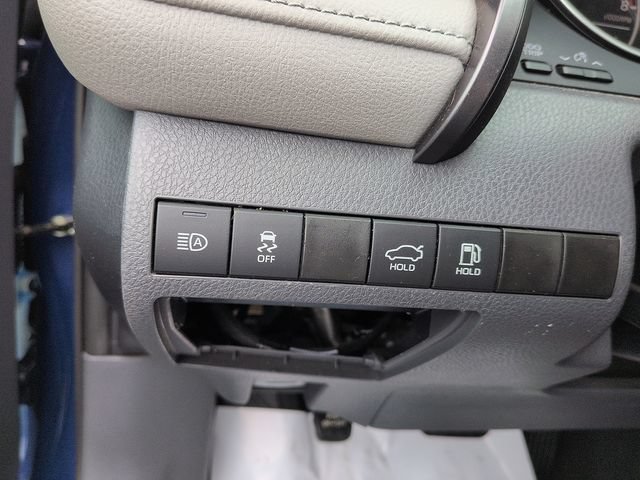 Used 2023 Toyota Camry LE FWD image 17