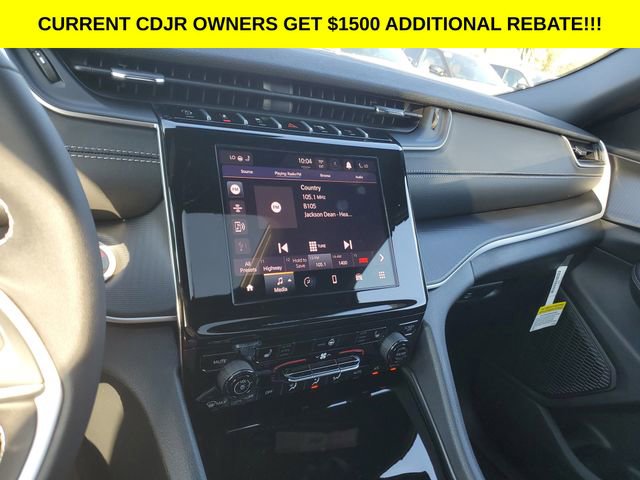 New 2025 Jeep Grand Cherokee L Altitude image 10