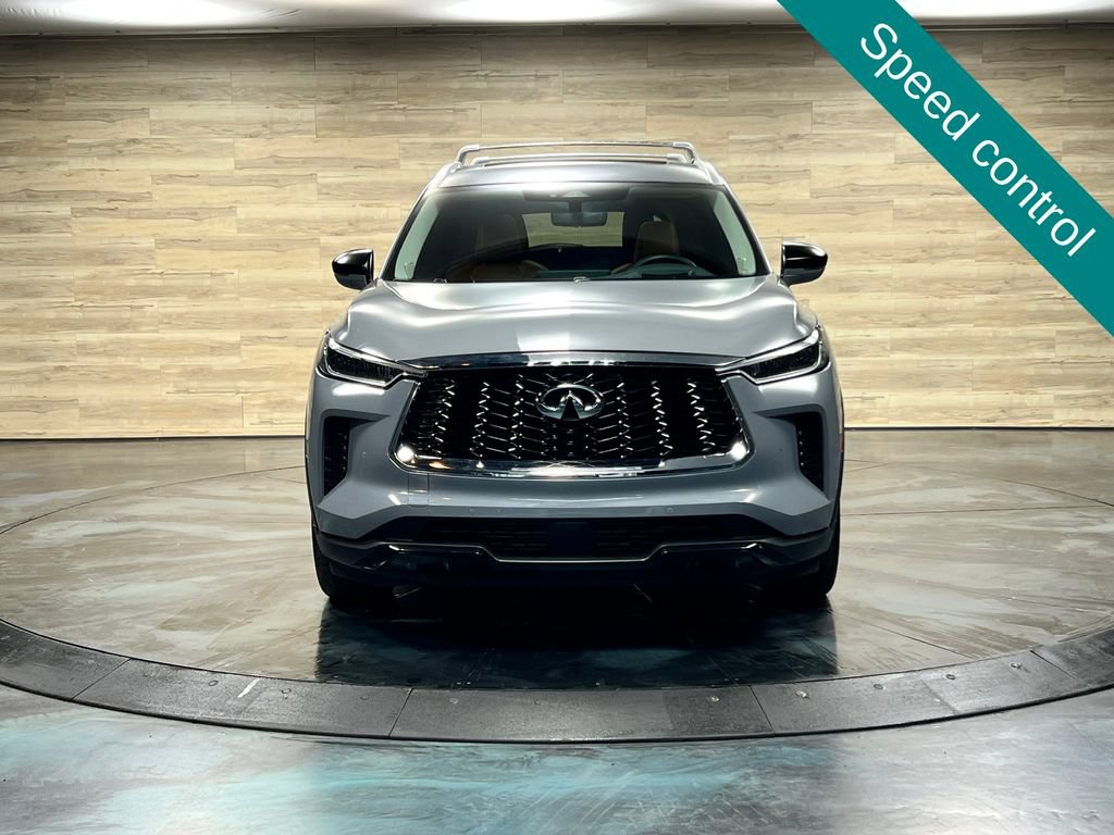 Used 2025 INFINITI QX60 Sensory w/ Vision Package AWD/4WD image 9