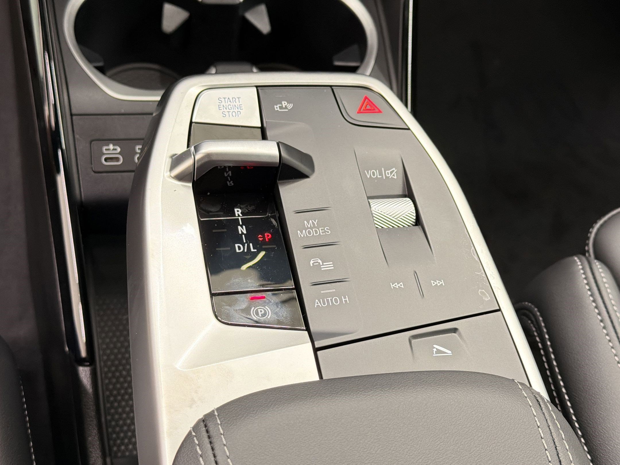 New 2026 BMW X1 xDrive28i AWD/4WD image 17