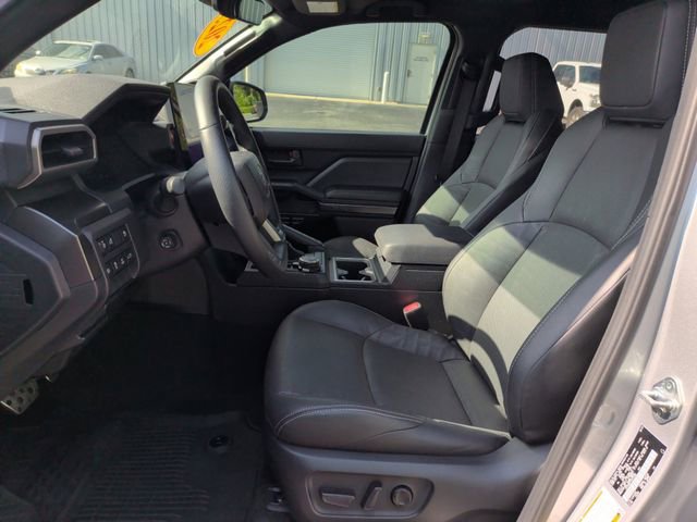 Used 2025 Toyota 4Runner TRD Sport Premium AWD/4WD image 15