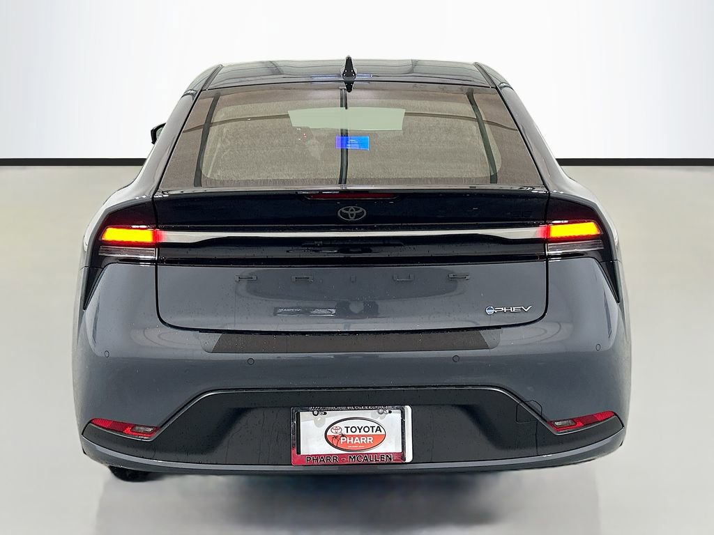 New 2026 Toyota Prius Plug-In Hybrid FWD image 5