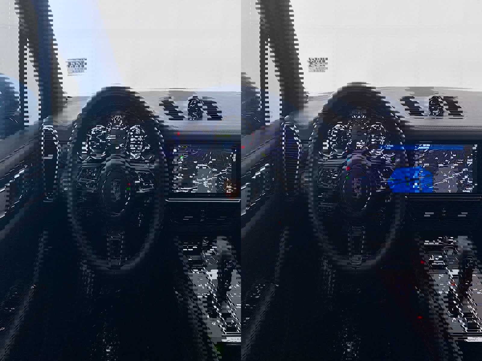 Used 2023 Porsche Cayenne Turbo S image 19