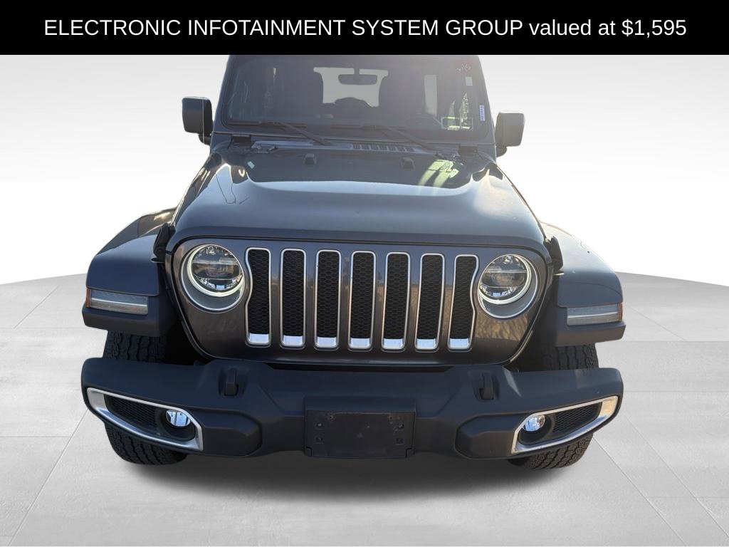 Used 2018 Jeep Wrangler Unlimited Sahara AWD/4WD image 2