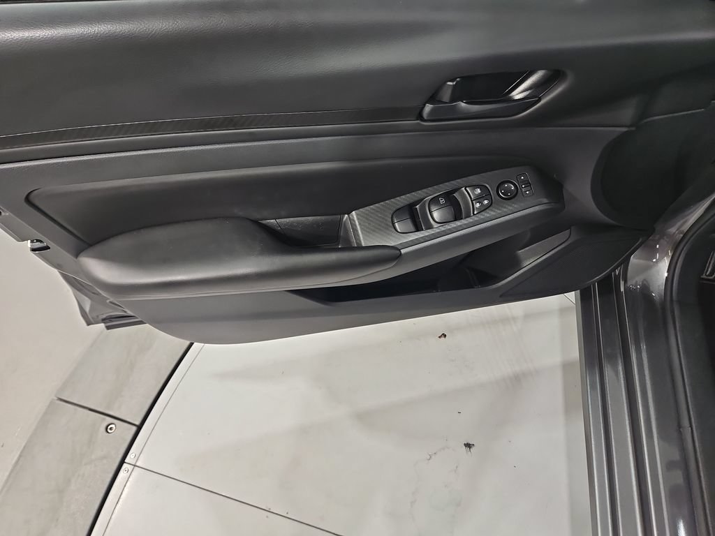 Certified 2023 Nissan Altima 2.5 S FWD image 12