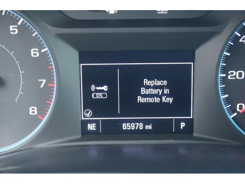 Used 2021 Chevrolet Traverse LT FWD image 24