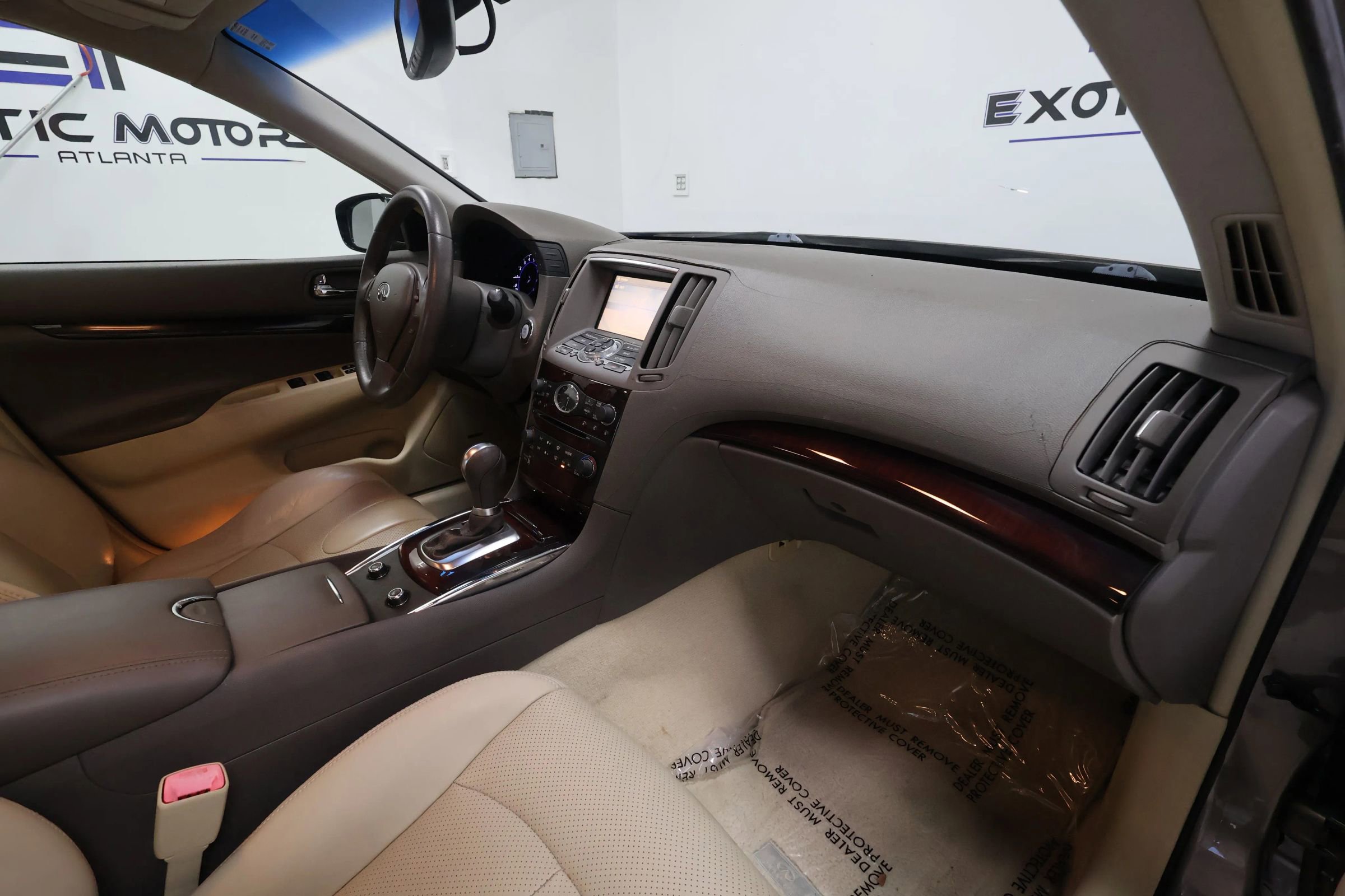 Used 2011 INFINITI G37 Journey w/ Premium Pkg image 34