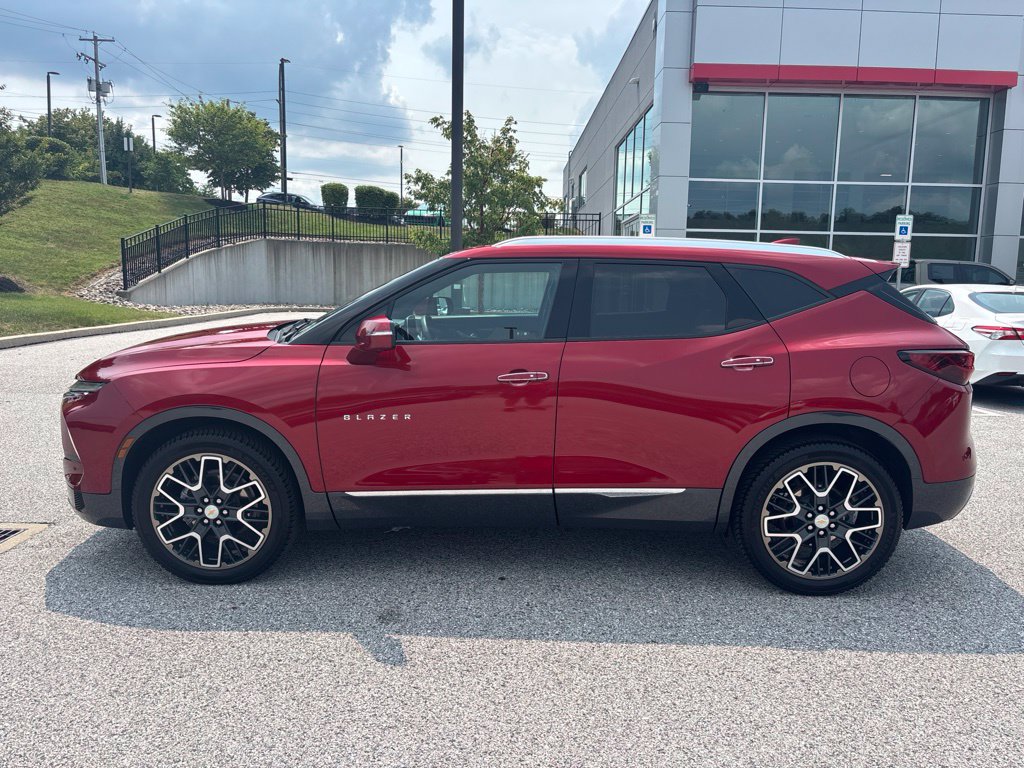 Used 2023 Chevrolet Blazer Premier w/ Driver Confidence II Package AWD/4WD image 14