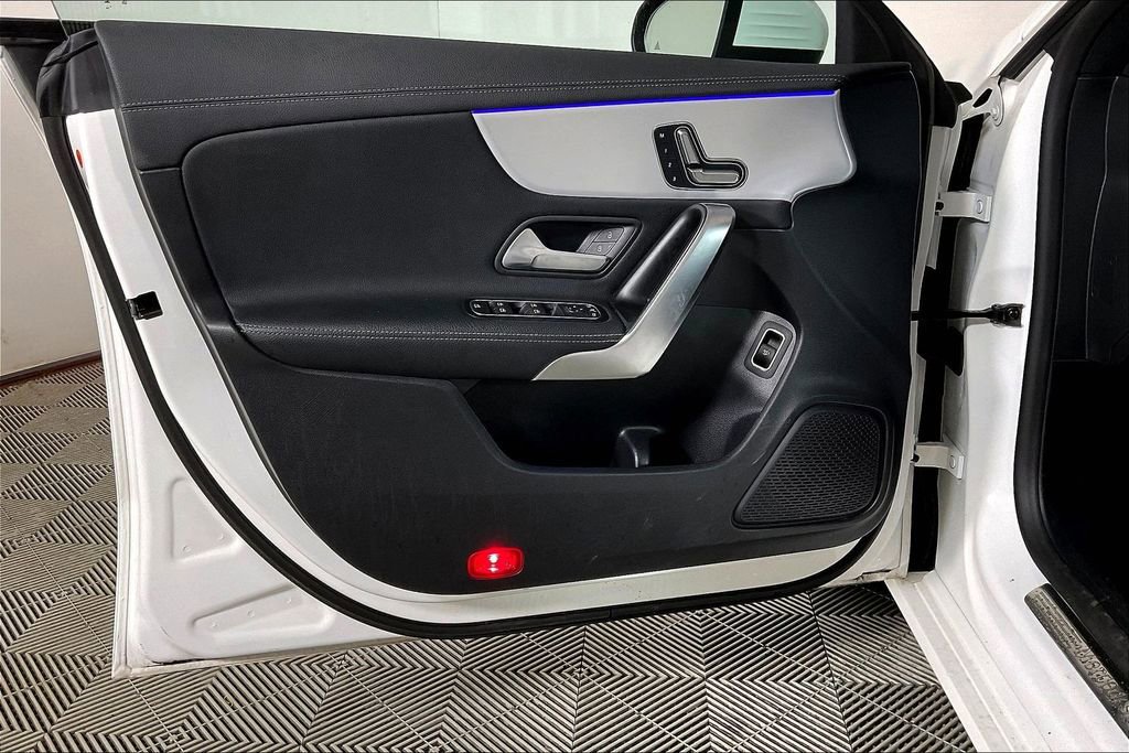 Used 2025 Mercedes-Benz CLA 250 image 22