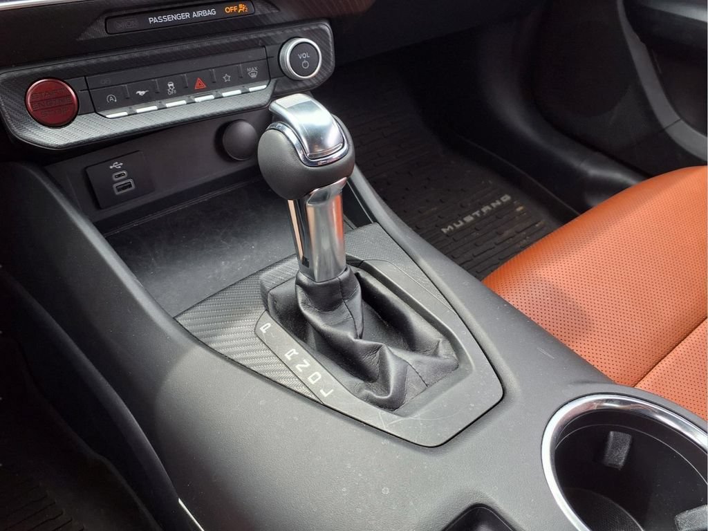 Used 2025 Ford Mustang Premium RWD image 12