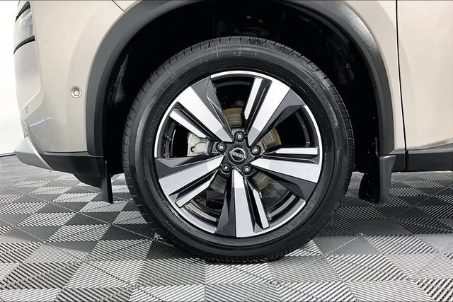 Used 2023 Nissan Rogue Platinum w/ Platinum Premium Package FWD image 10