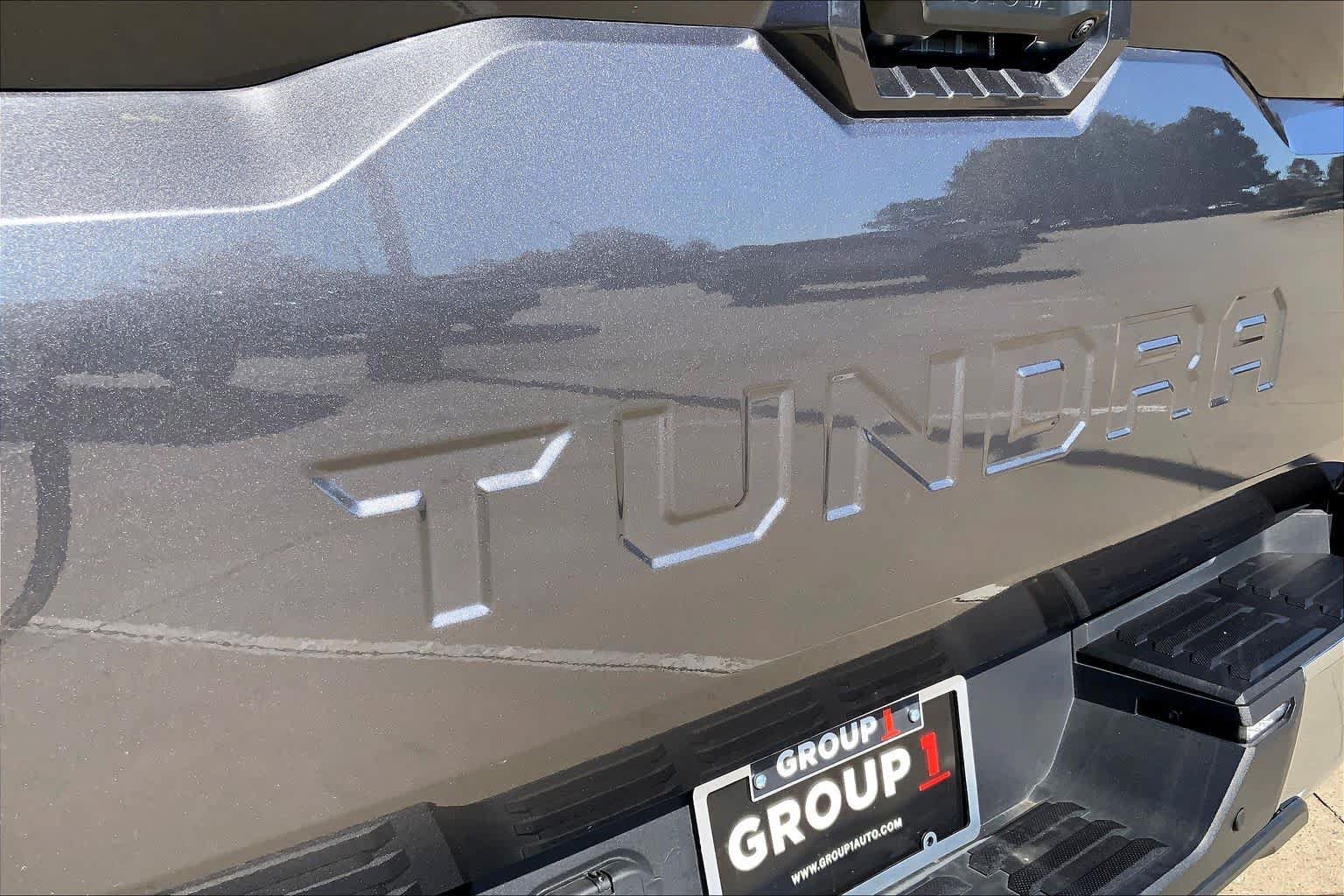 Used 2025 Toyota Tundra SR5 w/ TRD Off-Road Package AWD/4WD image 32
