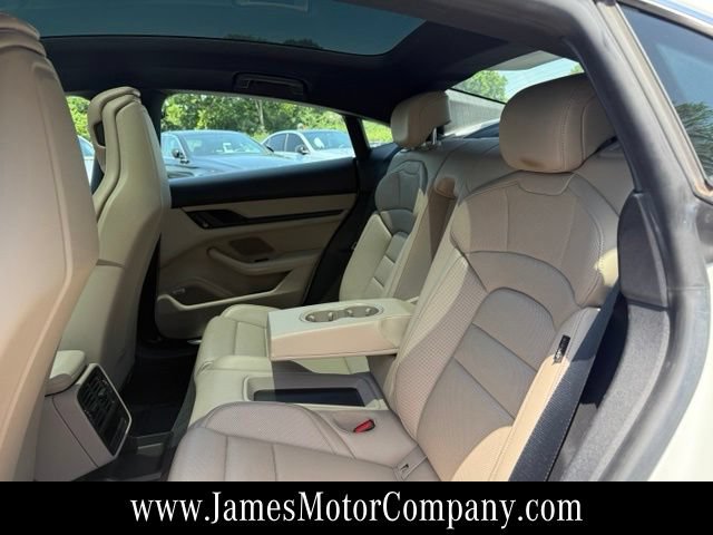 Used 2021 Porsche Taycan 4S AWD/4WD image 23