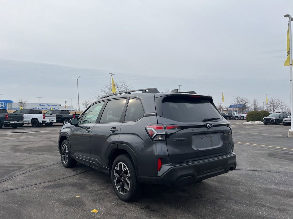 Used 2025 Subaru Forester Premium image 6