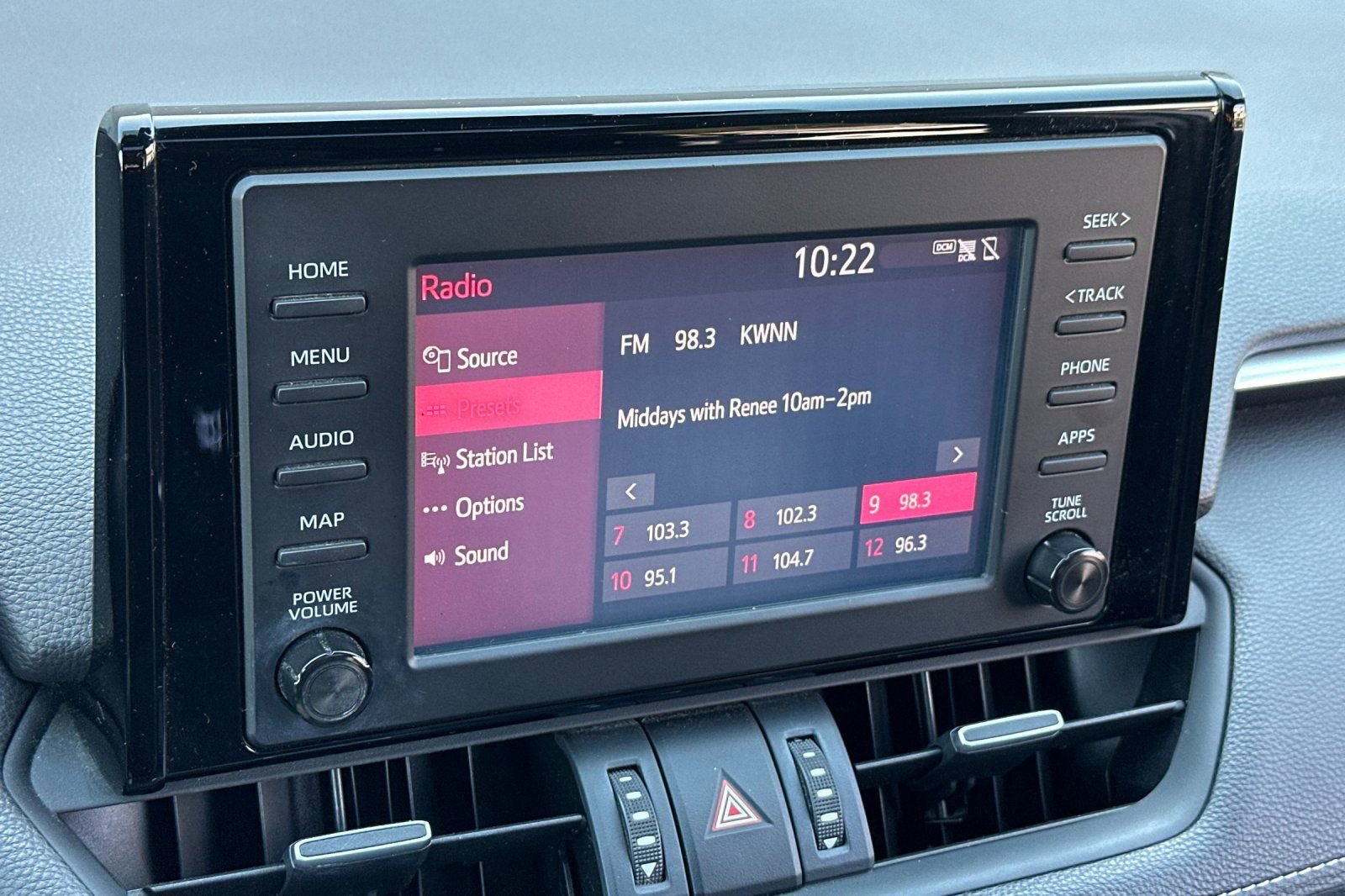 Used 2019 Toyota RAV4 XLE Premium w/ Cold Weather Package AWD/4WD image 15