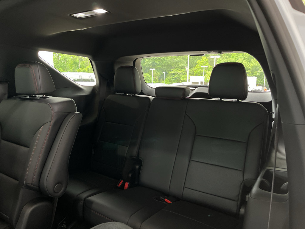 New 2026 Chevrolet Traverse Z71 w/ Enhanced Driving Package AWD/4WD image 17