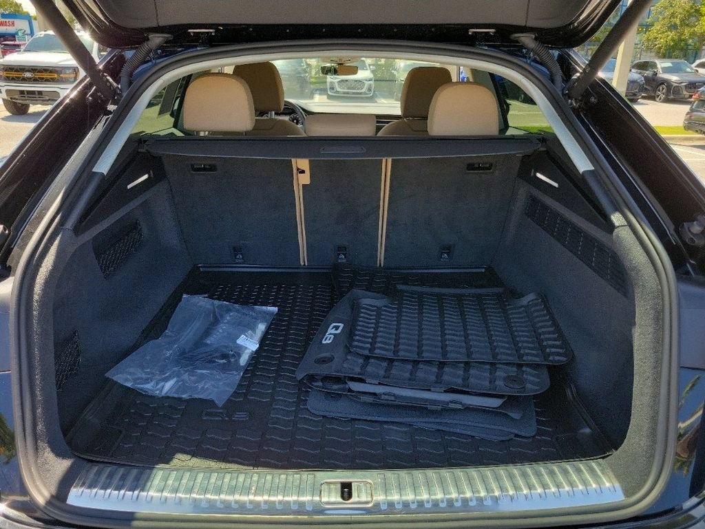 Certified 2023 Audi Q8 Premium w/ Convenience Package AWD/4WD image 30