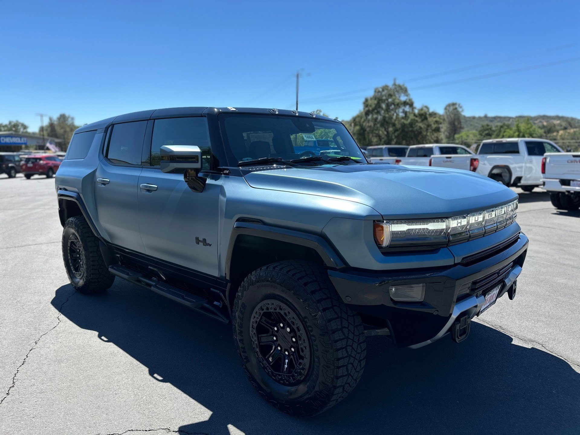 Used 2024 GMC Hummer EV 3X w/ Omega Edition AWD/4WD image 4
