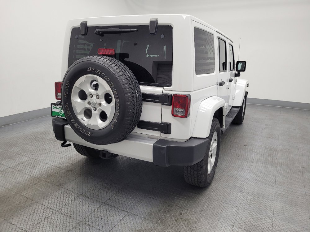 Used 2014 Jeep Wrangler Unlimited Sahara w/ Connectivity Group AWD/4WD image 7