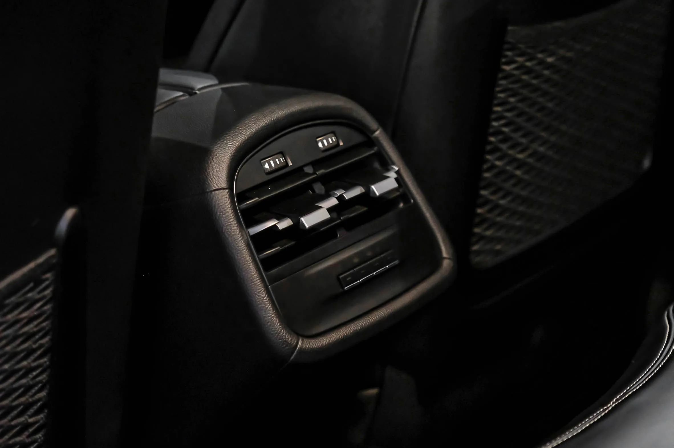 Used 2019 Maserati Ghibli S GranLusso AWD/4WD image 46