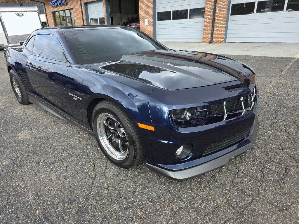 Used 2010 Chevrolet Camaro SS w/ LPO, Ground Effects Package image 9