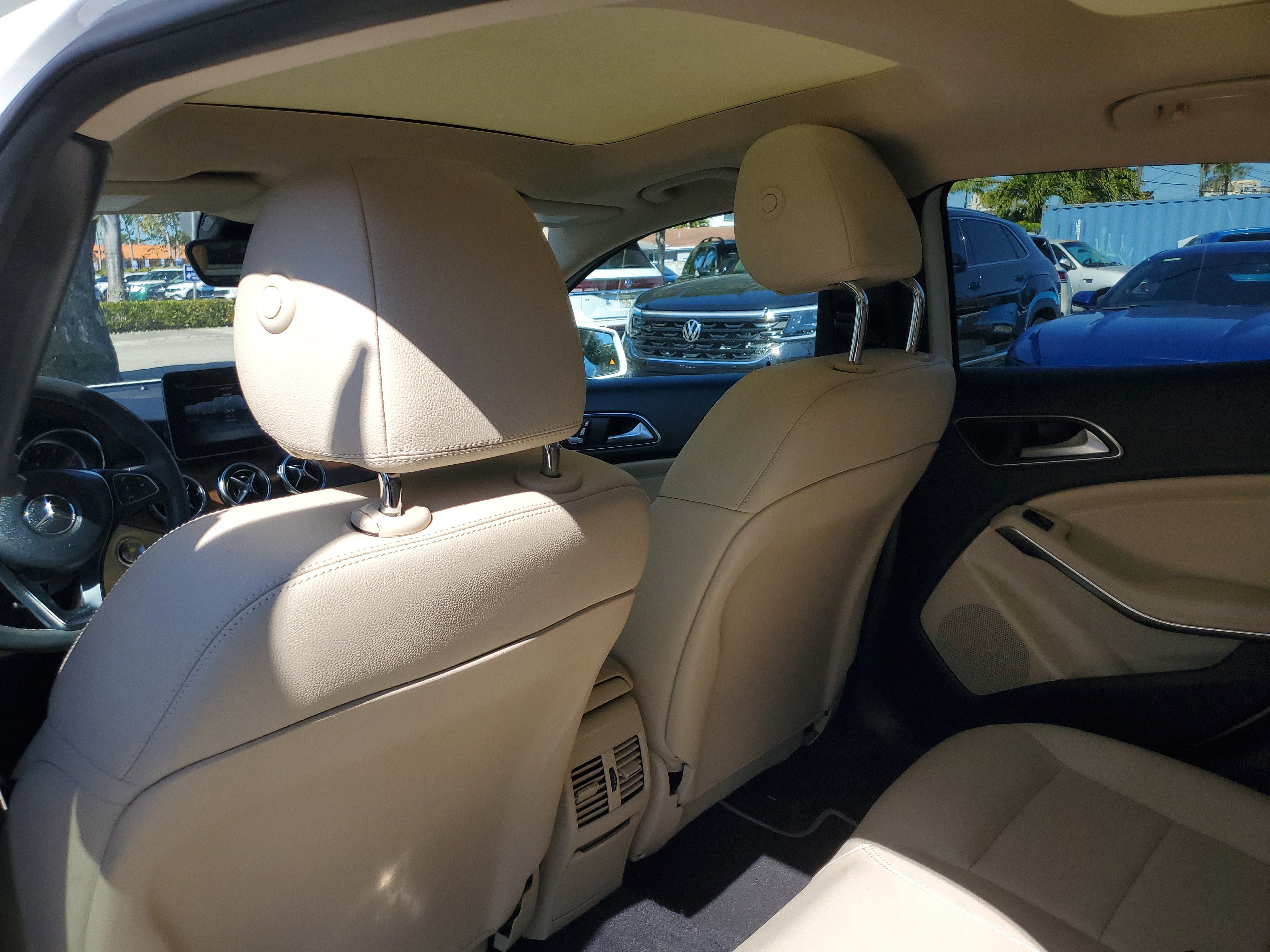 Used 2019 Mercedes-Benz GLA 250 image 18