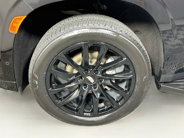 Certified 2024 Cadillac Escalade ESV Sport Platinum w/ LPO, ONYX Package AWD/4WD image 41