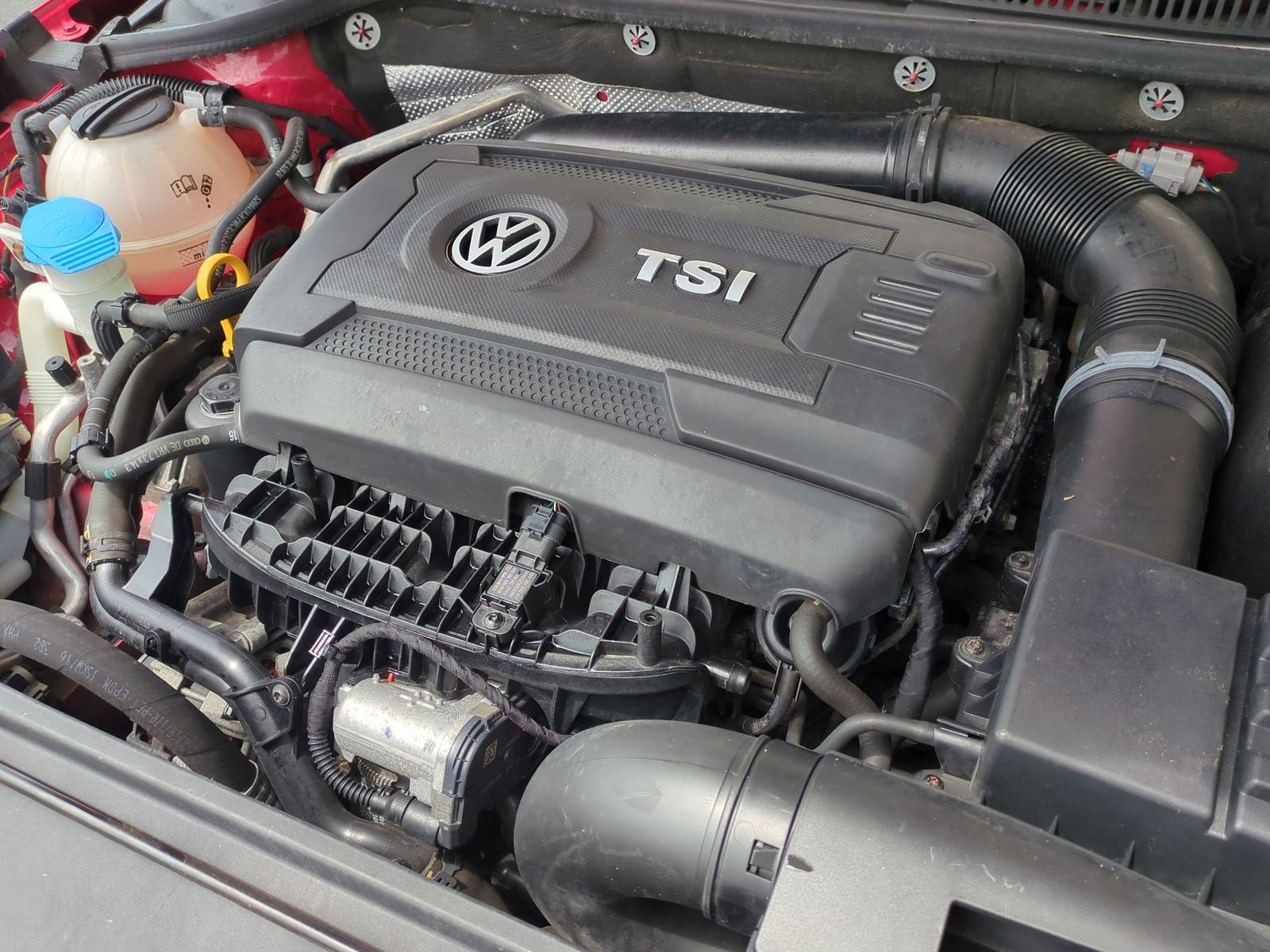 Used 2017 Volkswagen Jetta GLI FWD image 34