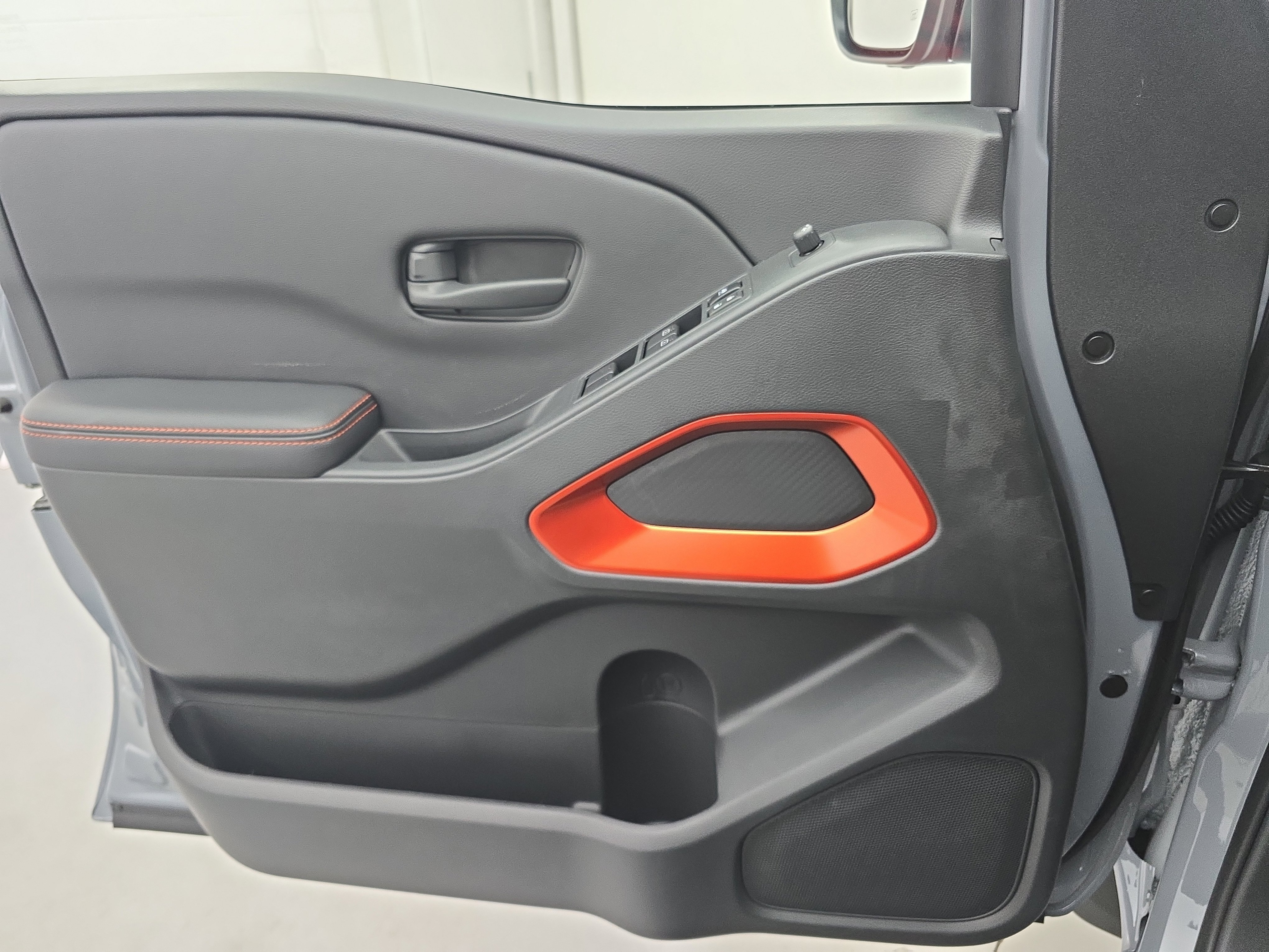 New 2026 Nissan Frontier PRO-4X w/ Pro-4x Convenience Package image 26