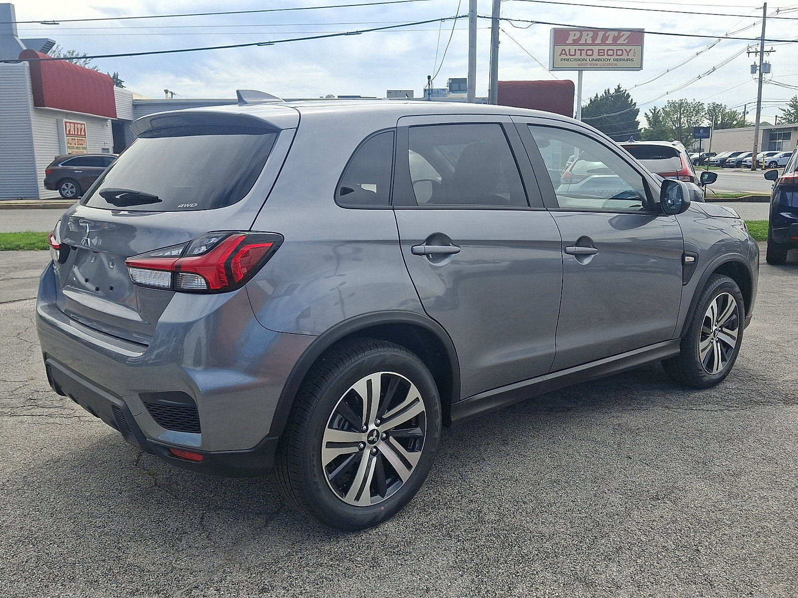 New 2027 Mitsubishi Outlander Sport ES AWD/4WD image 3