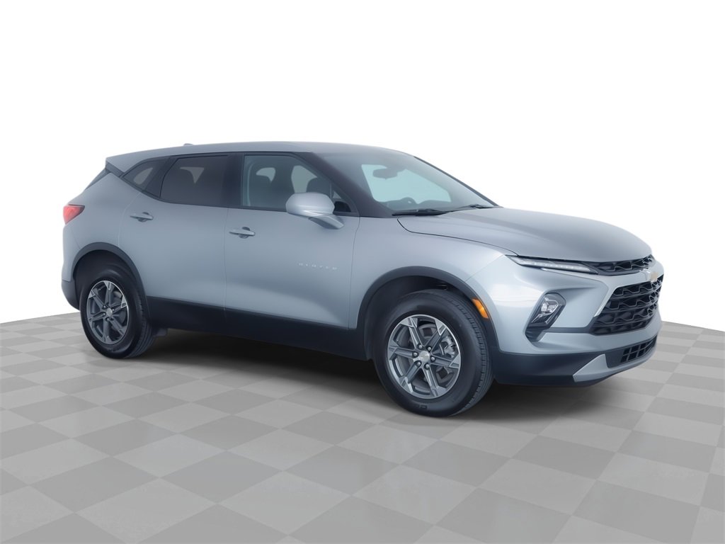 Used 2025 Chevrolet Blazer LT
