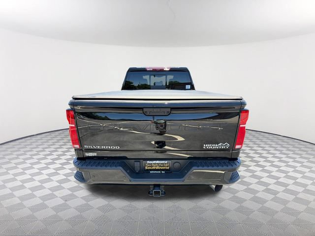 Used 2025 Chevrolet Silverado 3500 High Country w/ High Country Premium Package AWD/4WD image 6