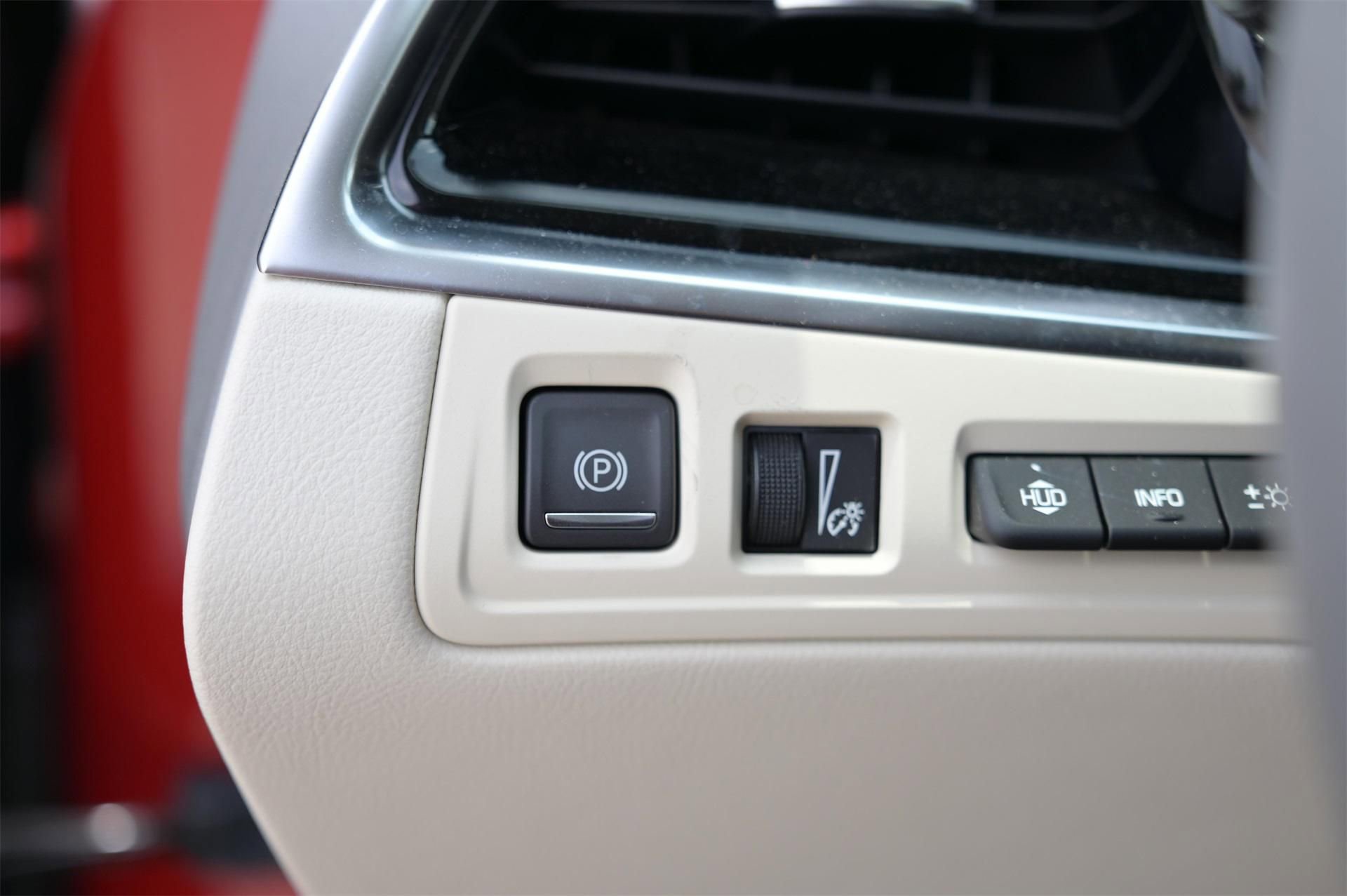 New 2025 Cadillac XT6 Premium Luxury w/ Technology Package image 15