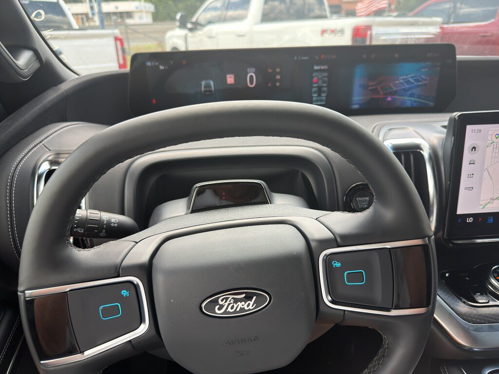 New 2026 Ford Expedition Platinum w/ Stealth Appearance Package AWD/4WD image 37