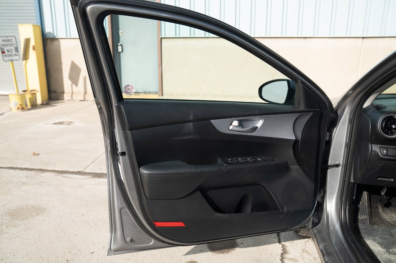 Used 2024 Kia Forte LXS image 18